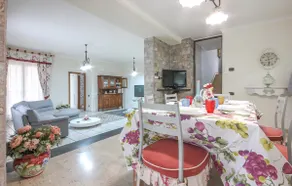 Villa Angela Holiday Apartment - Image 3