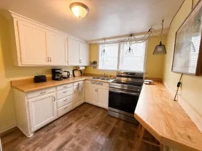 Peaceful Hideaway in Central Fargo - Image 5