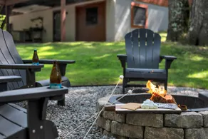 Charming Getaway | Minutes from Lake Wallenpaupack - Image 4