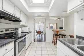 Cozy Desert Condo (Copy) - Image 4