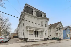 1 Mi to Dtwn: Pet-Friendly Providence Apt w/ Yard - Image 3