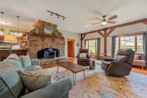 Riverside Cottage w/Hot Tub near Trails&Vineyard - Image 2