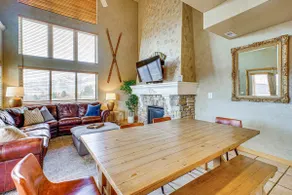 Hot Tub & Mtn-View Deck: Townhome in Eden - Image 4