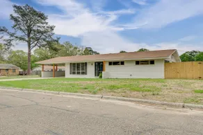 Convenient Family-friendly Location: Texarkana Gem - Image 3