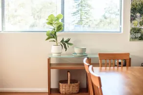 10 Tranquil Charm West Perth 2BR Parking - Image 3