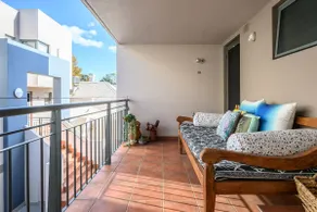 10 Tranquil Charm West Perth 2BR Parking - Image 5