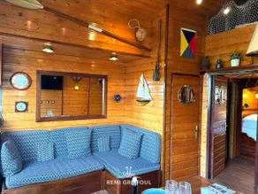The Boat Terrace in Downtown 2 people - Image 3