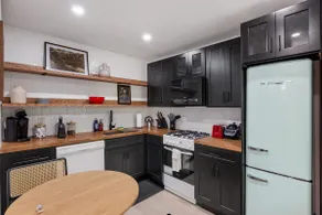 Newly Renovated West-Side 1BR/1BA! - Image 5
