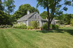 Renovated Cozy Cabin 5 Min to Beach! - Image 4