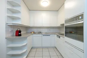 Cozy Central Duplex, Garden & Family Comfort - Image 5