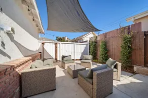 Bay Breeze Hideaway - Image 3