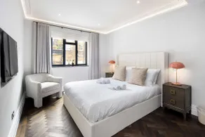 1 Min Walk to Harrods, Knightsbridge Penthouse - Image 5