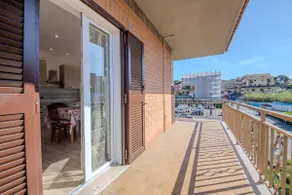 Magnolia House - Apartment 2 - Image 5