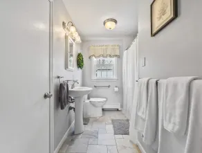Mountain View House - Image 2