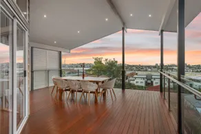 A/C Throughout Home in Brisbane’s Trendiest Suburb - Image 4