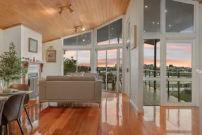A/C Throughout Home in Brisbane’s Trendiest Suburb - Image 2