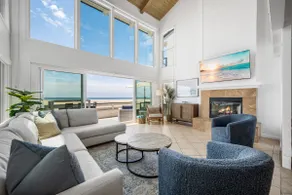 Spacious Oceanfront Home Near Newport Pier - Image 2