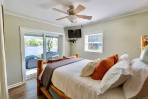 Lakefront 3BR Dock + Boat Ramp, Pet-Friendly - Image 4
