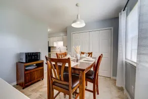 Charming Palm Bay Retreat with Garden - Image 3