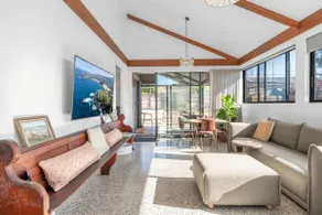 Enchanting pet-friendly family home in Kiama - Image 3