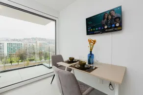 {Suite 405} Business Room, Gym, Modern, Relax - Image 4