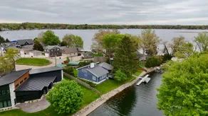 Peaceful Gravel Lake Retreat • Dock + Kayaks - Image 4