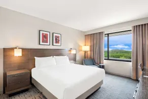 Hill View Unit | Walk to Dining + Gym Access! - Image 2