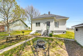 Fire Pit: Pet-friendly Mt Vernon Gem! - Image 2