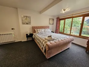 Cottage - Sleeps 5 - Garden - River Side - Image 3