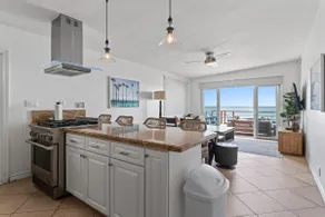 Oceanfront retreat w/ beach stairs - STR23-0121 - Image 4