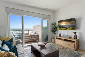 Oceanfront retreat w/ beach stairs - STR23-0121 - Image 3