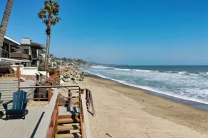 Oceanfront retreat w/ beach stairs - STR23-0121 - Image 2