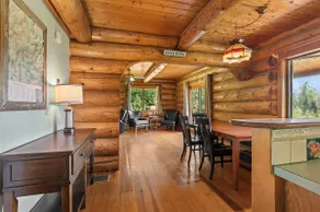 Mountain View Log Cabin in the White Mountains - Image 5