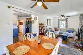 Walk to River & Trails: Cozy Damascus Cottage! - Image 5