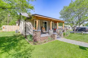 Walk to River & Trails: Cozy Damascus Cottage! - Image 2