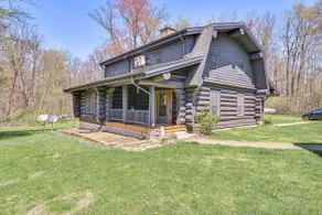 4 Mi to Dtwn: Spacious Family Cabin in Jonesville! - Image 3