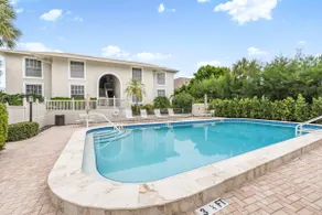 Luxury Beachfront Retreat on Longboat Key - Image 5