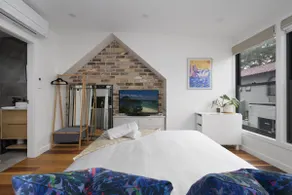 Architect-Designed Studio Retreat in Surry Hills - Image 3