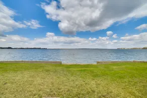 BBQ Ready: Lakefront Retreat in Watertown - Image 2
