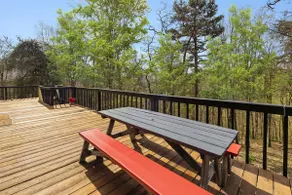 Cozy cabin w/ grill deck & game room - Image 3