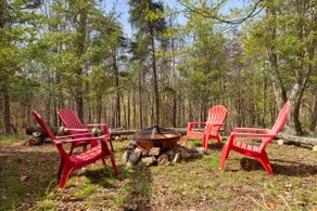 Cozy cabin w/ grill deck & game room - Image 5