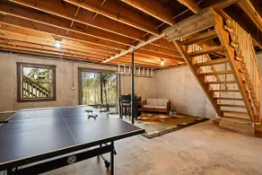 Cozy cabin w/ grill deck & game room - Image 4