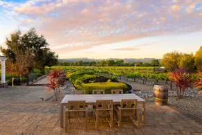 Steps to Top Wineries | Pool, Bocce Ball, Hot Tub - Image 4