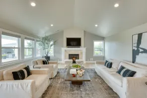 Steps to Top Wineries | Pool, Bocce Ball, Hot Tub - Image 3