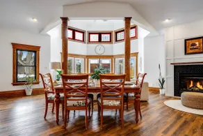 3BDRM Salt Water Pool N Hot Tub - Image 3