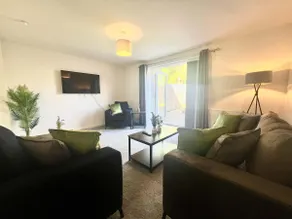 Earl House - Image 4