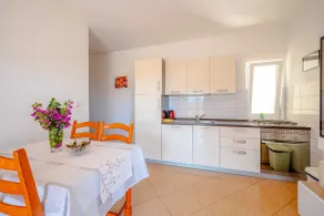 Apartments Mladenka - Image 5
