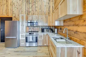 Hunt, Fish & Boat: Northwoods Hideaway - Image 2