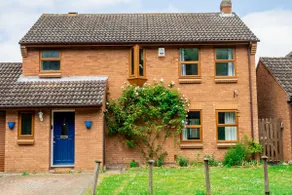 Contemporary 4BR Home | City Centre Access - Image 5