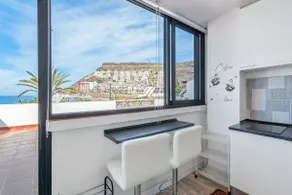 Charmant appartement de vacances adapté aux familles avec terrasse, internet haut débit et piscine | Vue plage | Proche de la plage | Parfait pour le travail à distance - Image 3
